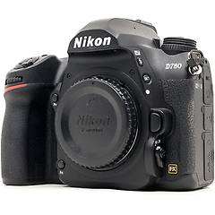 Nikon D780 (condition Buono)