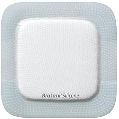 efarma biatain medicazione in schiuma con adesivo in silicone 12 5x12 5 cm 10 pezzi