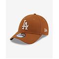 cappellino league essential logo 9forty new york yankees marrone chiaro bianco crema