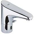 - europlus e miscelatore elettronico per lavabo con comando ad infrarossi e limitatore di