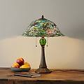 lampada da tavolo waterlily in stile tiffany