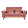 divano scandinavo a due posti in tessuto effetto velluto testurizzato terracotta e legno chiaro
