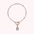 bracciale catena forzatina con pendente lettera pav&eacute; in cubic zirconia