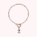 bracciale catena forzatina con pendente lettera pav&eacute; in cubic zirconia