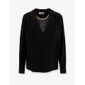 shirt with jewel accessory
