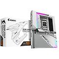 b650e aorus stealth ice scheda madre amd ryzen serie 9000 vrm a 12+2+2 fasi fino a 8000 mhz ddr5
