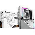 b650e aorus stealth ice scheda madre amd ryzen serie 9000 vrm a 12+2+2 fasi fino a 8000 mhz ddr5